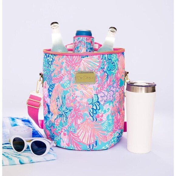 Insulated Soft Beach Cooler Strap and Double Zipper Close - Picture 5 of 5